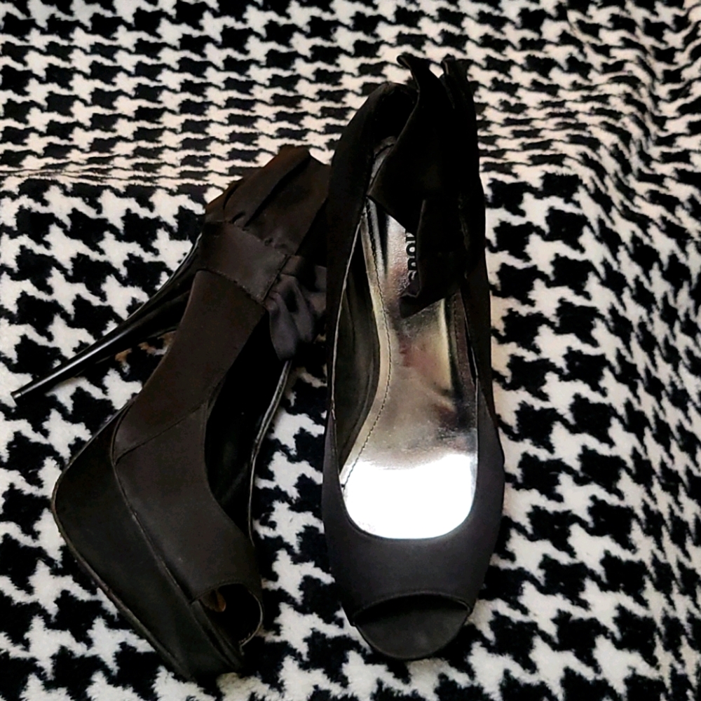 Platform style stiletto heels